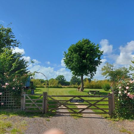 Hopgarden Glamping Luxury Shepherds Huts Wadhurst Esterno foto
